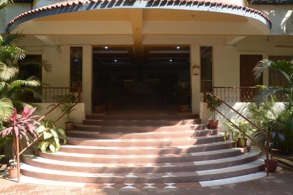 Colonia De Braganza Resorts Калангут Экстерьер фото